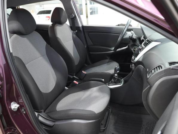 Hyundai Solaris I с пробегом 2012 года, цена 770 000 рублей, 75220 км, хэтчбек, Автокод Объявления