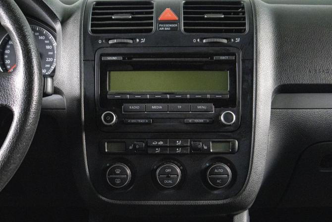 Volkswagen Jetta V с пробегом 2009 года, цена 519 000 рублей, 133134 км, седан, Автокод Объявления