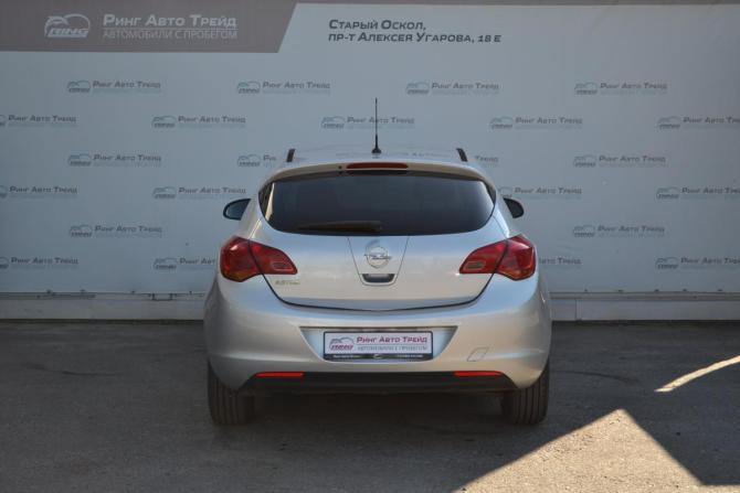 Opel Astra J с пробегом 2011 года, цена 690 000 рублей, 133445 км, хэтчбек, Автокод Объявления