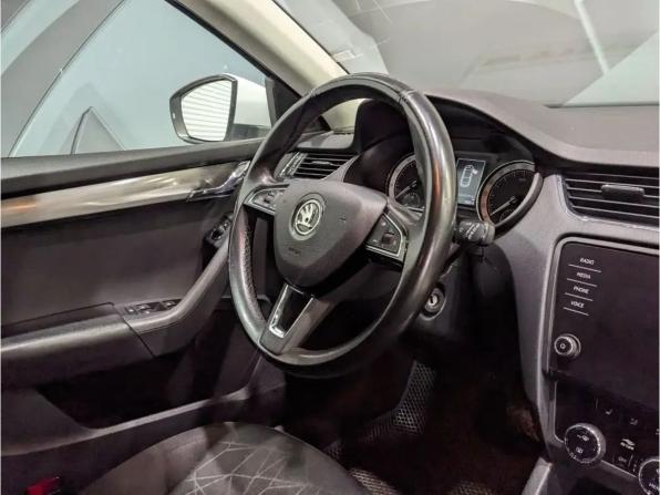 Skoda Octavia III (A7) Рестайлинг с пробегом 2020 года, цена 1 975 000 рублей, 122500 км, лифтбек, Автокод Объявления