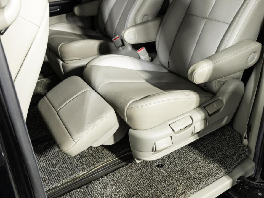 Kia Carnival III Санкт-Петербург  - изображение 16