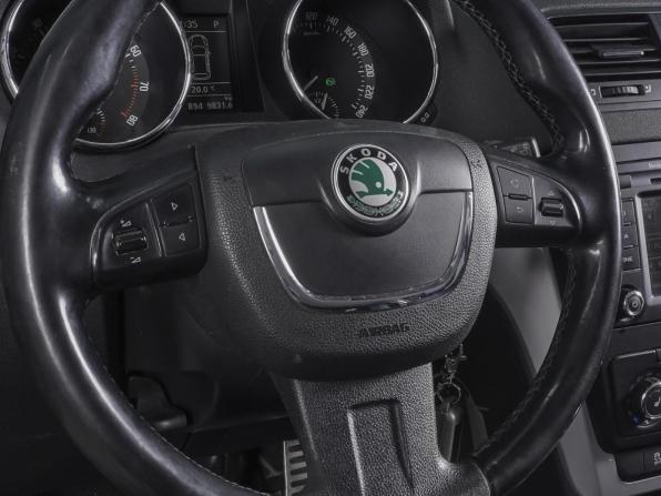 Skoda Yeti I с пробегом 2010 года, цена 750 000 рублей, 140894 км, внедорожник, Автокод Объявления