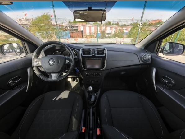 Renault Sandero II с пробегом 2015 года, цена 969 000 рублей, 116000 км, хэтчбек, Автокод Объявления