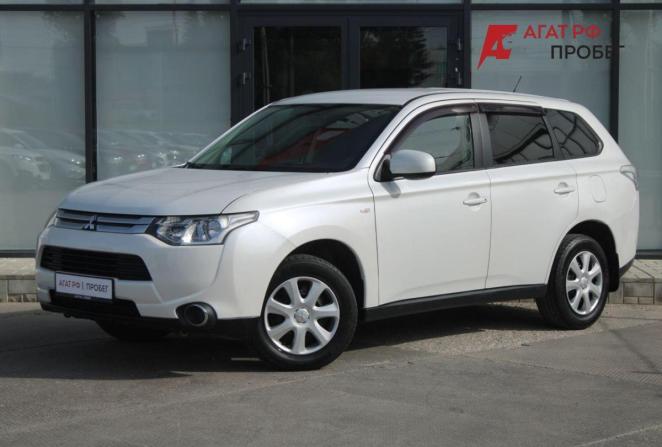 Mitsubishi Outlander III с пробегом 2014 года, цена 1 375 000 рублей, 107832 км, внедорожник, Автокод Объявления