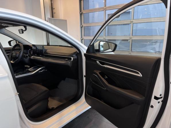 Geely Emgrand II с пробегом 2024 года, цена 1 923 000 рублей, 16307 км, седан, Автокод Объявления