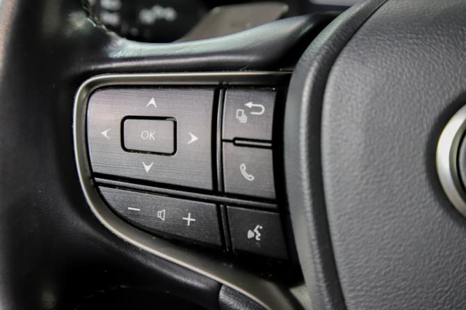 Lexus ES VII с пробегом 2018 года, цена 3 199 000 рублей, 162266 км, седан, Автокод Объявления