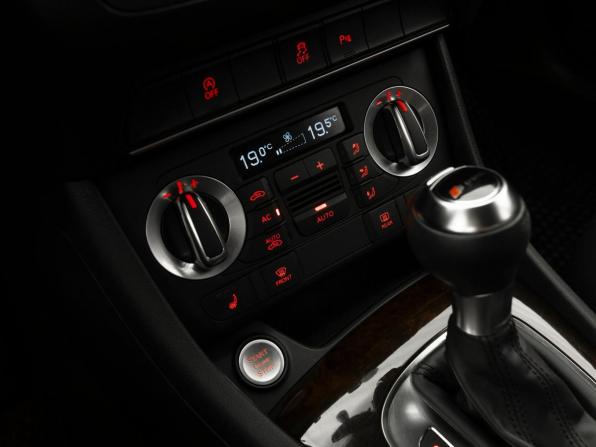 Audi Q3 I (8U) с пробегом 2012 года, цена 1 960 000 рублей, 81276 км, внедорожник, Автокод Объявления