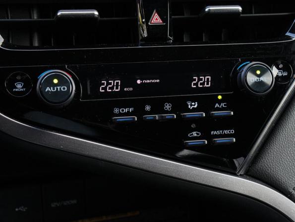 Toyota Camry VIII (XV70) Рестайлинг с пробегом 2021 года, цена 3 850 000 рублей, 27958 км, седан, Автокод Объявления