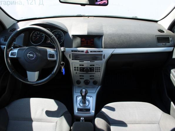 Opel Astra H Рестайлинг с пробегом 2010 года, цена 399 000 рублей, 242090 км, седан, Автокод Объявления