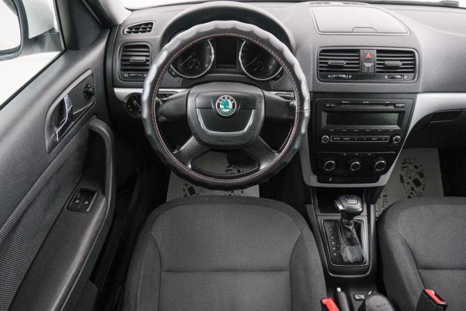 Skoda Yeti I с пробегом 2012 года, цена 769 000 рублей, 137246 км, внедорожник, Автокод Объявления