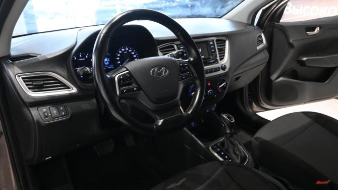 Hyundai Solaris II с пробегом 2019 года, цена 1 195 000 рублей, 163500 км, седан, Автокод Объявления