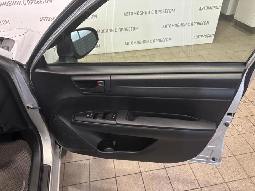 Toyota Corolla XI (E160 E170) Рестайлинг 2 Санкт-Петербург  - изображение 14
