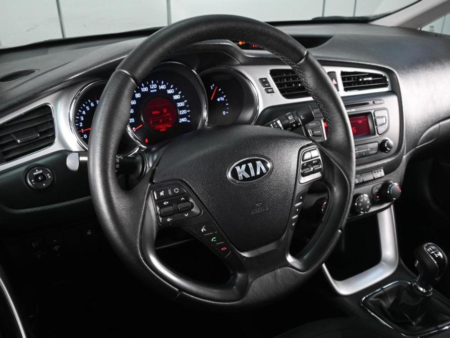 Kia Ceed II Ростов-на-Дону  - изображение 12