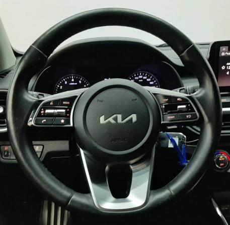 Kia Cerato IV Рестайлинг с пробегом 2021 года, цена 2 159 000 рублей, 71080 км, седан, Автокод Объявления