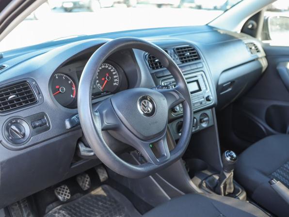 Volkswagen Polo V с пробегом 2015 года, цена 859 000 рублей, 143915 км, седан, Автокод Объявления