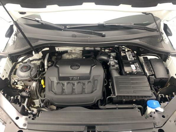 Volkswagen Tiguan II с пробегом 2018 года, цена 2 489 000 рублей, 129334 км, внедорожник, Автокод Объявления