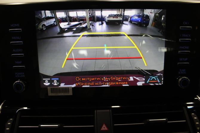 Toyota Land Cruiser 300 Series с пробегом 2021 года, цена 15 000 000 рублей, 400 км, внедорожник, Автокод Объявления