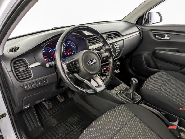 Kia Rio IV с пробегом 2019 года, цена 1 500 000 рублей, 77821 км, хэтчбек, Автокод Объявления
