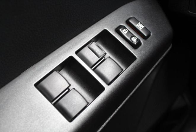 Toyota RAV4 IV (XA40) Рестайлинг с пробегом 2017 года, цена 2 680 000 рублей, 61848 км, внедорожник, Автокод Объявления