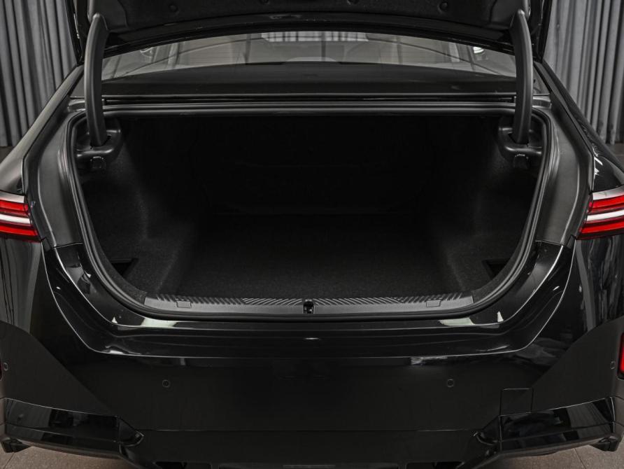 BMW 5 серии VIII (G60/G61/G68) Ставрополь  - изображение 25