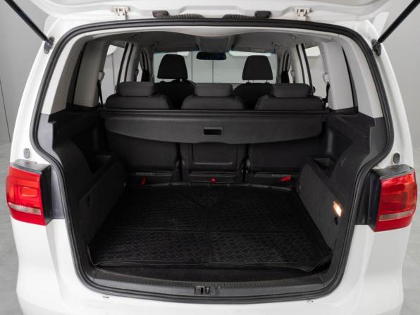 Volkswagen Touran I Рестайлинг 2 с пробегом 2012 года, цена 799 000 рублей, 266935 км, компактвэн, Автокод Объявления