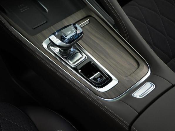 Geely Monjaro I Рестайлинг 2 с пробегом 2026 года, цена 4 588 888 рублей, 28 км, внедорожник, Автокод Объявления