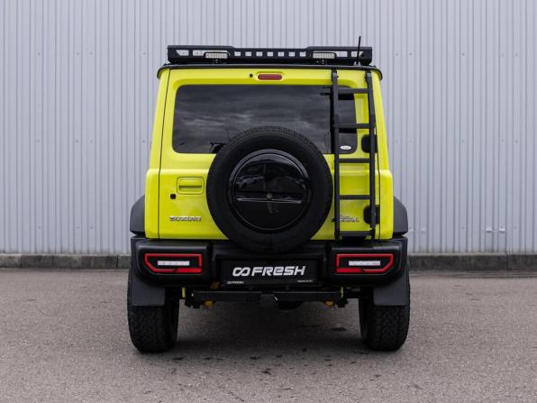 Suzuki Jimny IV с пробегом 2019 года, цена 2 299 000 рублей, 70080 км, внедорожник, Автокод Объявления