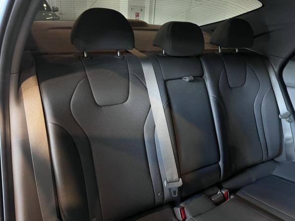Hyundai Elantra VII (CN7) с пробегом 2021 года, цена 2 090 000 рублей, 107964 км, седан, Автокод Объявления