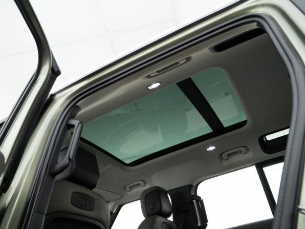 Land Rover Defender II с пробегом 2020 года, цена 4 898 055 рублей, 78714 км, внедорожник, Автокод Объявления