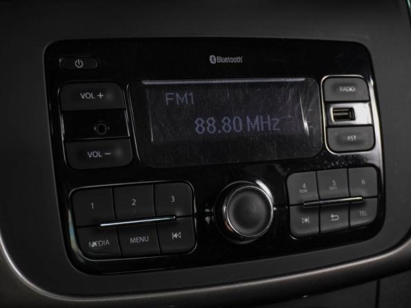 Renault Logan II Рестайлинг с пробегом 2020 года, цена 1 059 000 рублей, 123379 км, седан, Автокод Объявления