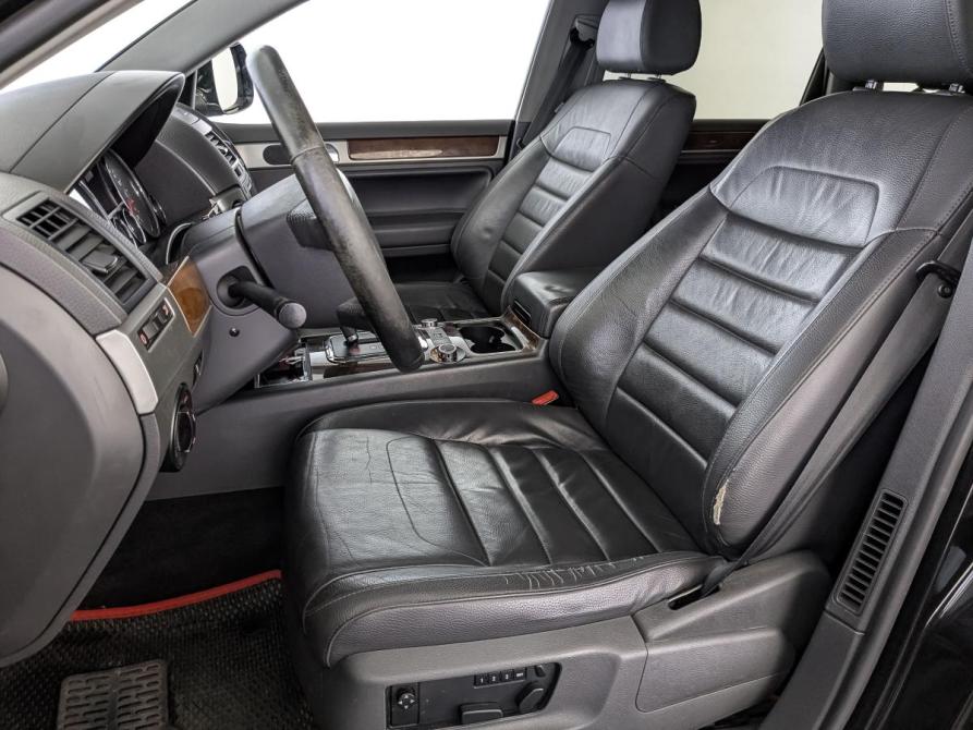 Volkswagen Touareg I Рестайлинг Москва  - изображение 20