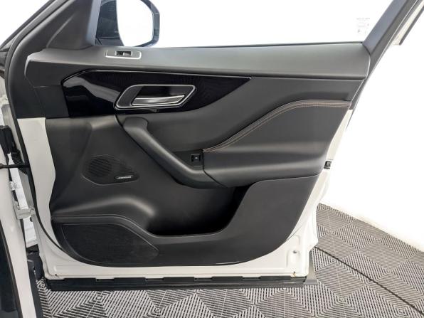 Jaguar F-Pace I с пробегом 2019 года, цена 3 759 000 рублей, 50880 км, внедорожник, Автокод Объявления