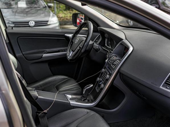 Volvo XC60 I Рестайлинг с пробегом 2014 года, цена 1 699 000 рублей, 194454 км, внедорожник, Автокод Объявления