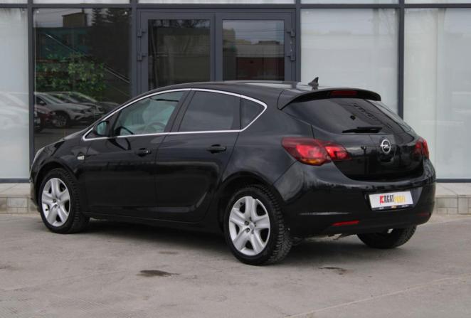 Opel Astra H Рестайлинг с пробегом 2011 года, цена 750 000 рублей, 139807 км, хэтчбек, Автокод Объявления