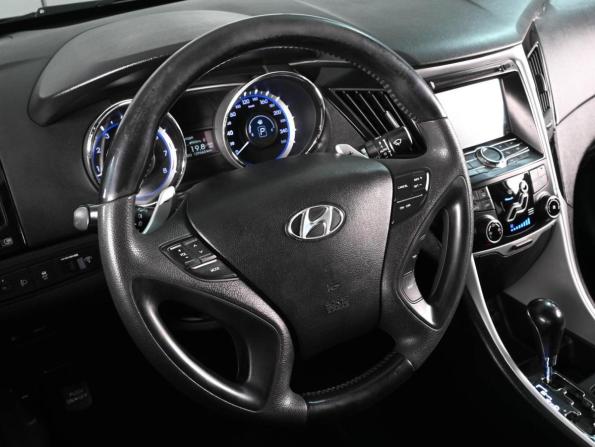 Hyundai Sonata VI (YF) с пробегом 2012 года, цена 1 289 000 рублей, 129663 км, седан, Автокод Объявления