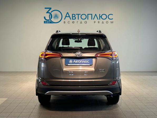 Toyota RAV4 IV (XA40) Рестайлинг с пробегом 2018 года, цена 2 450 000 рублей, 170554 км, внедорожник, Автокод Объявления