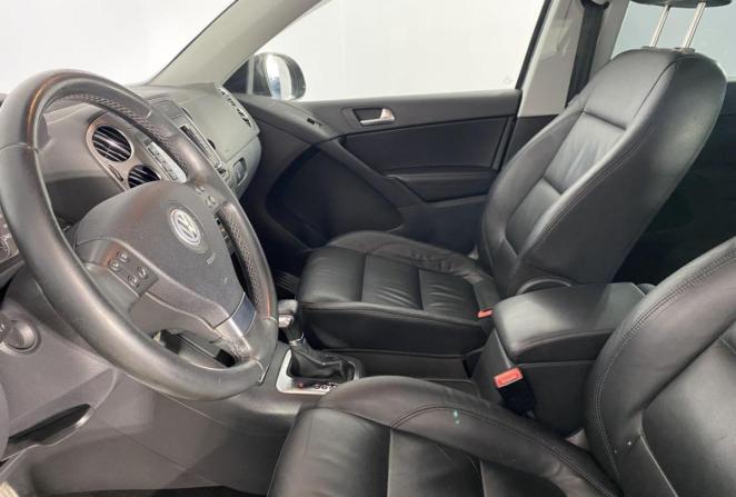 Volkswagen Tiguan I с пробегом 2010 года, цена 845 000 рублей, 246135 км, внедорожник, Автокод Объявления