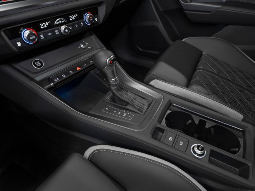 Audi Q3 II (F3) Москва  - изображение 15