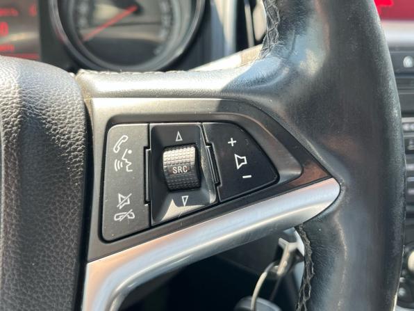 Opel Astra J Рестайлинг с пробегом 2012 года, цена 549 000 рублей, 247000 км, хэтчбек, Автокод Объявления