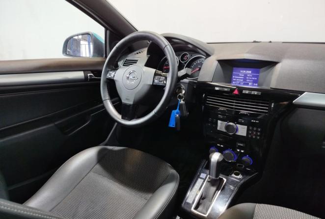 Opel Astra H Рестайлинг с пробегом 2010 года, цена 735 000 рублей, 224281 км, хэтчбек, Автокод Объявления