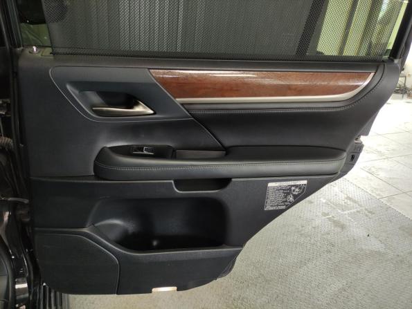 Lexus LX III Рестайлинг 2 с пробегом 2015 года, цена 5 172 000 рублей, 215059 км, внедорожник, Автокод Объявления