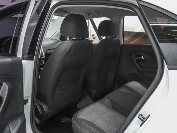 Volkswagen Polo V Рестайлинг с пробегом 2018 года, цена 1 280 000 рублей, 117329 км, седан, Автокод Объявления