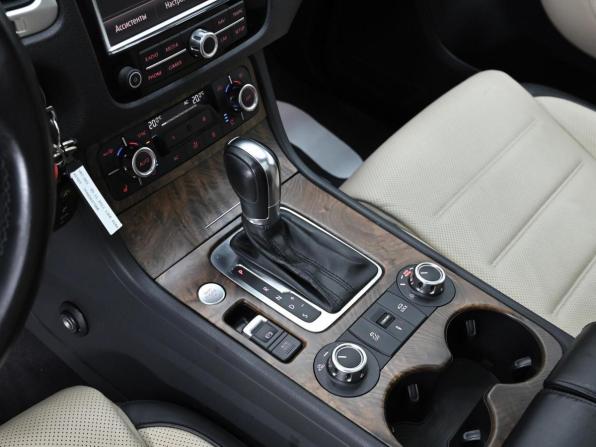 Volkswagen Touareg II с пробегом 2011 года, цена 2 049 000 рублей, 200000 км, внедорожник, Автокод Объявления