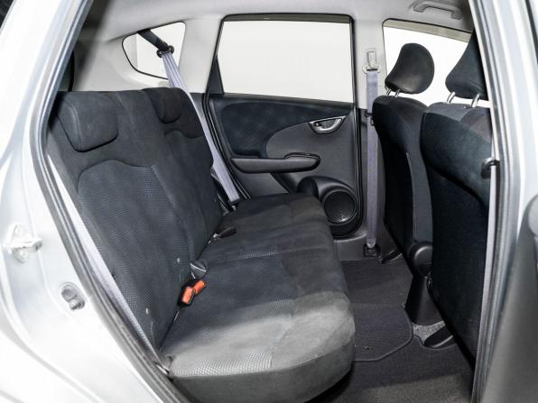 Honda Fit II с пробегом 2012 года, цена 1 055 000 рублей, 70210 км, хэтчбек, Автокод Объявления