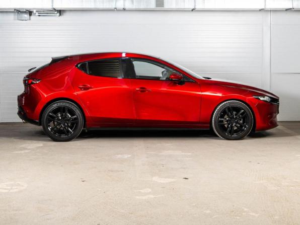 Mazda 3 IV (BP) с пробегом 2019 года, цена 2 535 000 рублей, 92132 км, хэтчбек, Автокод Объявления