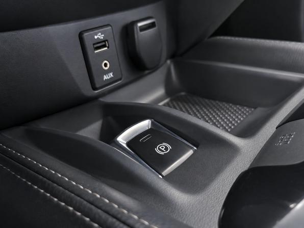 Nissan Qashqai II с пробегом 2017 года, цена 1 649 000 рублей, 169160 км, внедорожник, Автокод Объявления