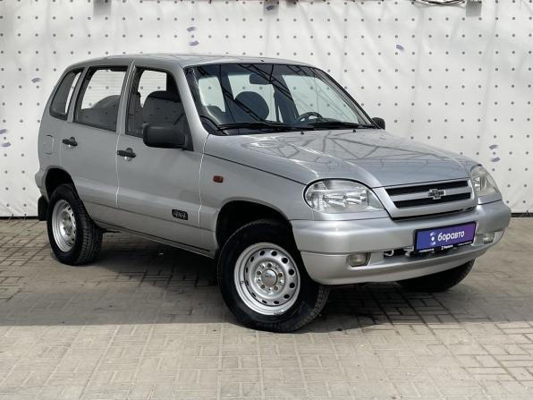 Chevrolet Niva I с пробегом 2004 года, цена 370 000 рублей, 146054 км, внедорожник, Автокод Объявления