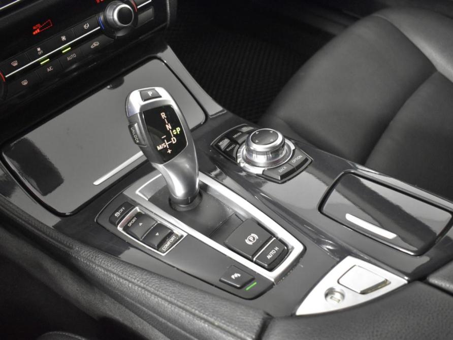 BMW 5 серии VI (F10/F11/F07) Рестайлинг Казань  - изображение 20