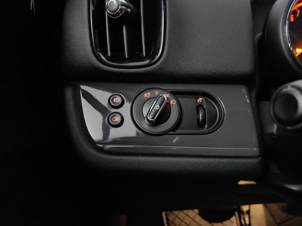 Mini Countryman II Рестайлинг с пробегом 2021 года, цена 2 948 000 рублей, 25598 км, внедорожник, Автокод Объявления
