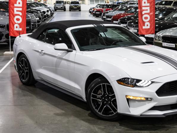 Ford Mustang VI Рестайлинг с пробегом 2021 года, цена 2 750 000 рублей, 118918 км, кабриолет, Автокод Объявления